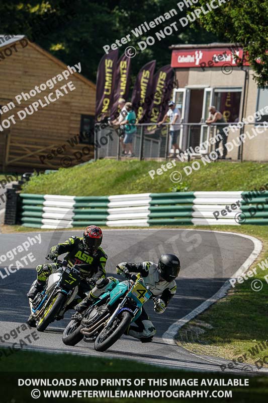 cadwell no limits trackday;cadwell park;cadwell park photographs;cadwell trackday photographs;enduro digital images;event digital images;eventdigitalimages;no limits trackdays;peter wileman photography;racing digital images;trackday digital images;trackday photos